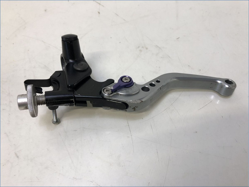 SUPPORT DE LEVIER D'EMBRAYAGE YAMAHA MT09 SP 2021