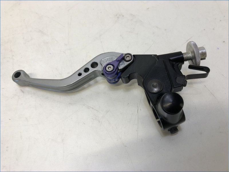 SUPPORT DE LEVIER D'EMBRAYAGE YAMAHA MT09 SP 2021