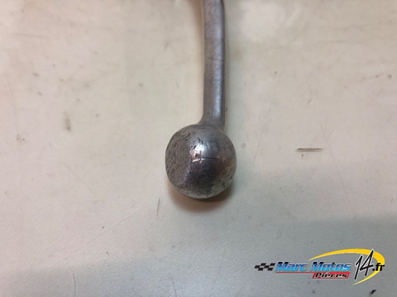 SUPPORT DE LEVIER D'EMBRAYAGE SUZUKI 125 MARAUDER 2001