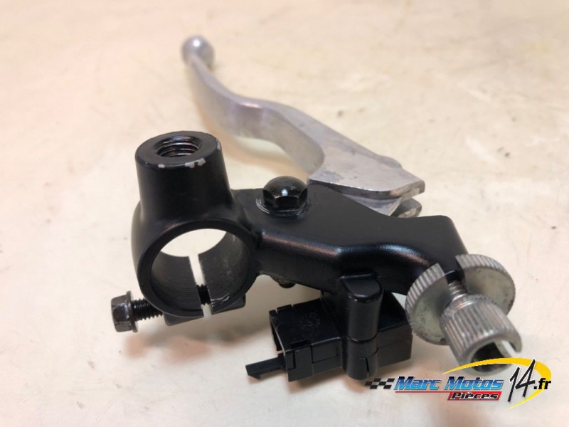 SUPPORT DE LEVIER D'EMBRAYAGE SUZUKI 125 MARAUDER 2001