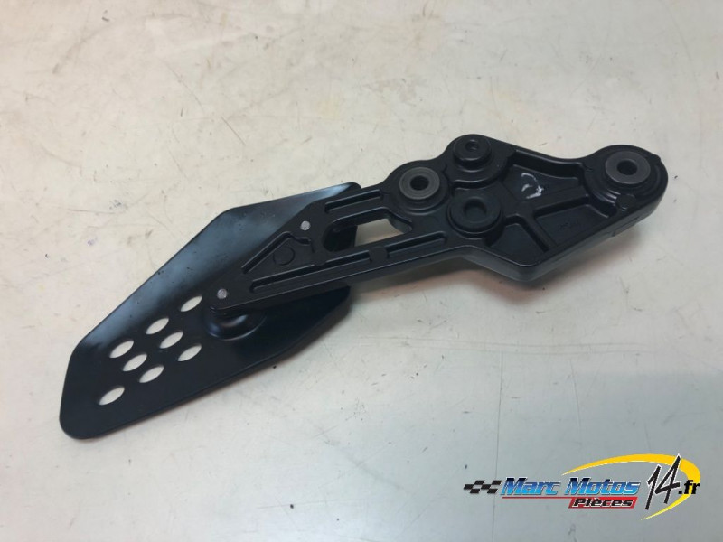 PLATINE AVANT GAUCHE YAMAHA MT07 A2 2021
