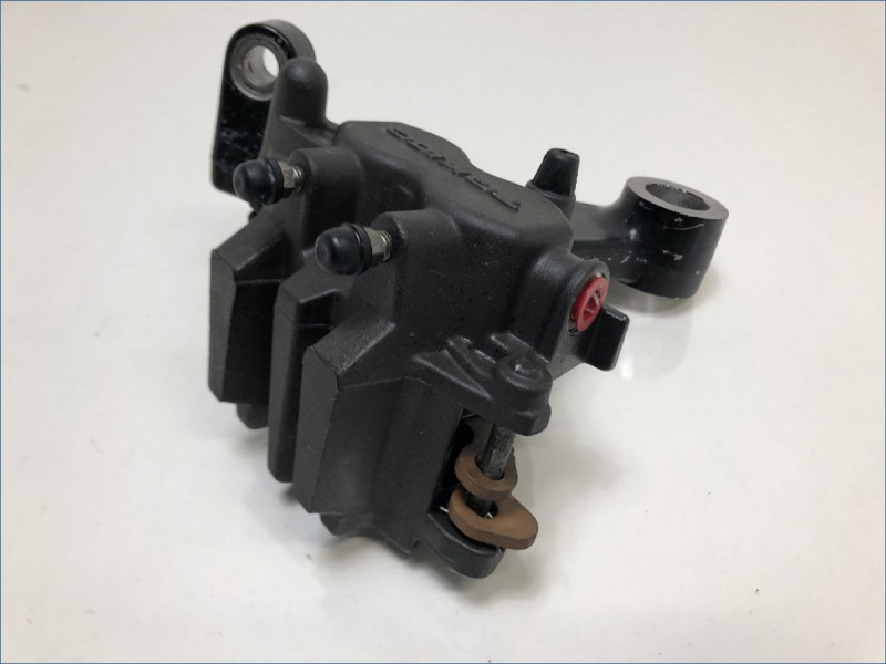 ETRIER DE FREIN ARRIERE SUZUKI 1800 VZR INTRUDER 2006