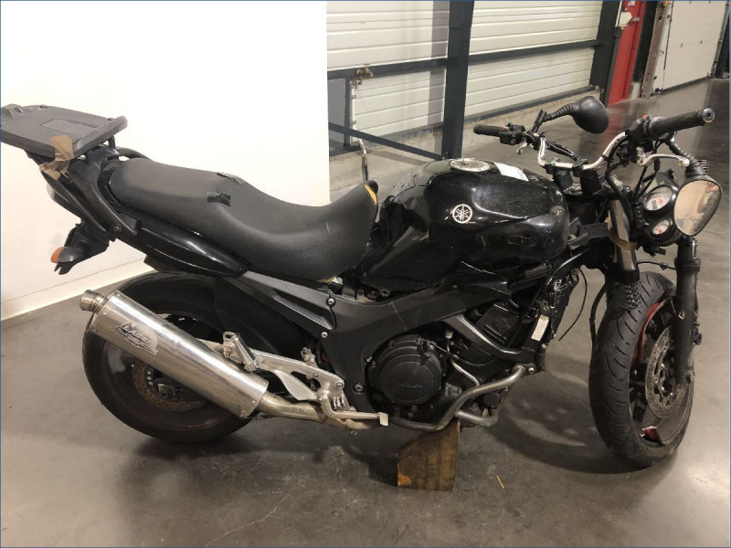 YAMAHA 900 TDM 