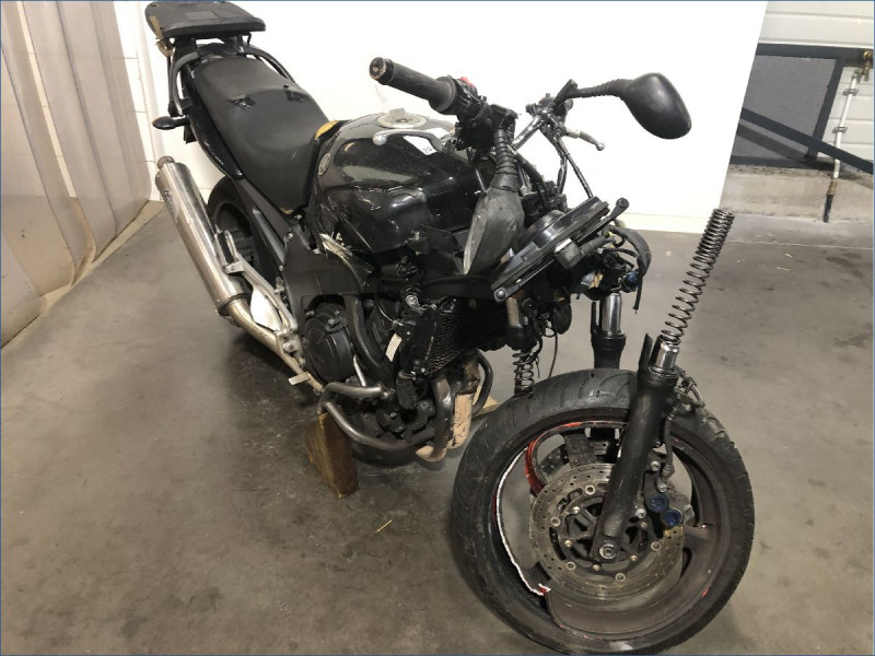 YAMAHA 900 TDM 