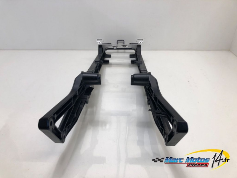 BERCEAU ARRIERE DE CADRE SUZUKI 750 GSXR 2004