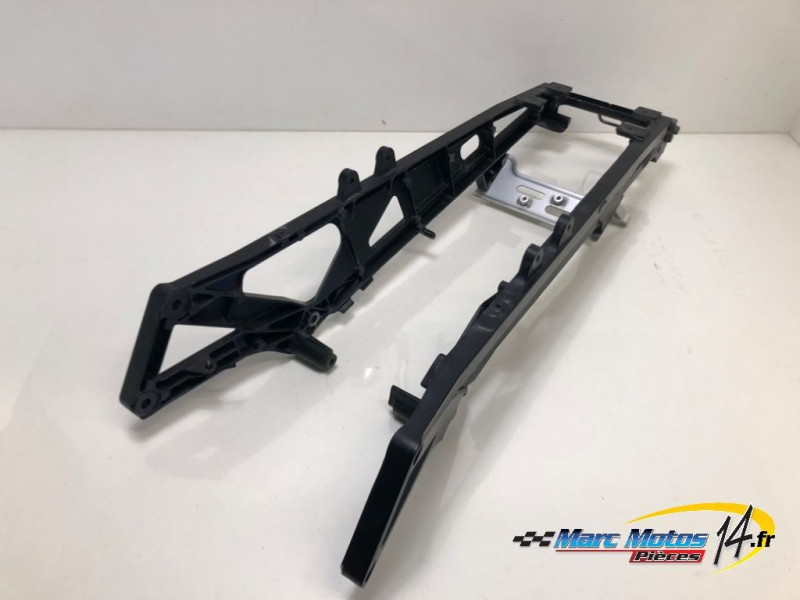 BERCEAU ARRIERE DE CADRE SUZUKI 750 GSXR 2004