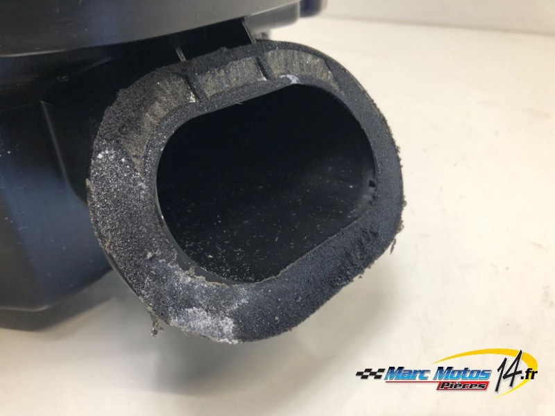 BOITIER DE FILTRE A AIR SUZUKI 750 GSXR 2004