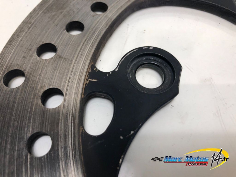DISQUE ARRIERE SUZUKI 750 GSXR 2004