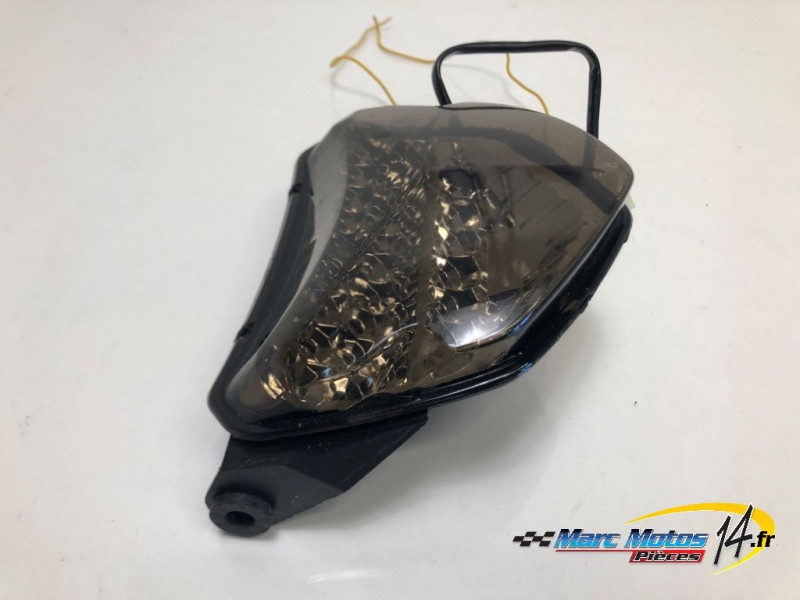 FEU ARRIERE SUZUKI 750 GSXR 2004