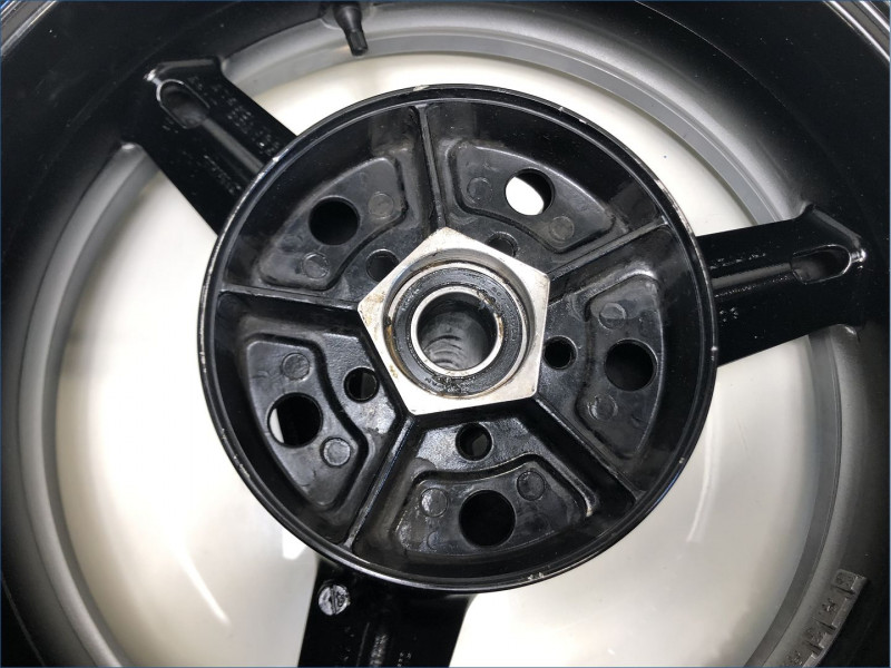 JANTE ARRIERE SUZUKI 750 GSXR 2004
