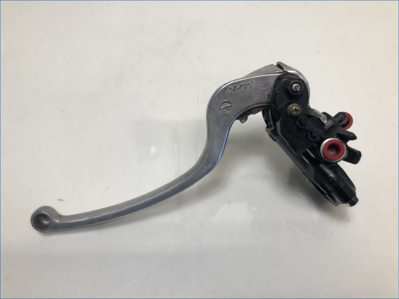MAITRE CYLINDRE DE FREIN AVANT SUZUKI 750 GSXR 2004