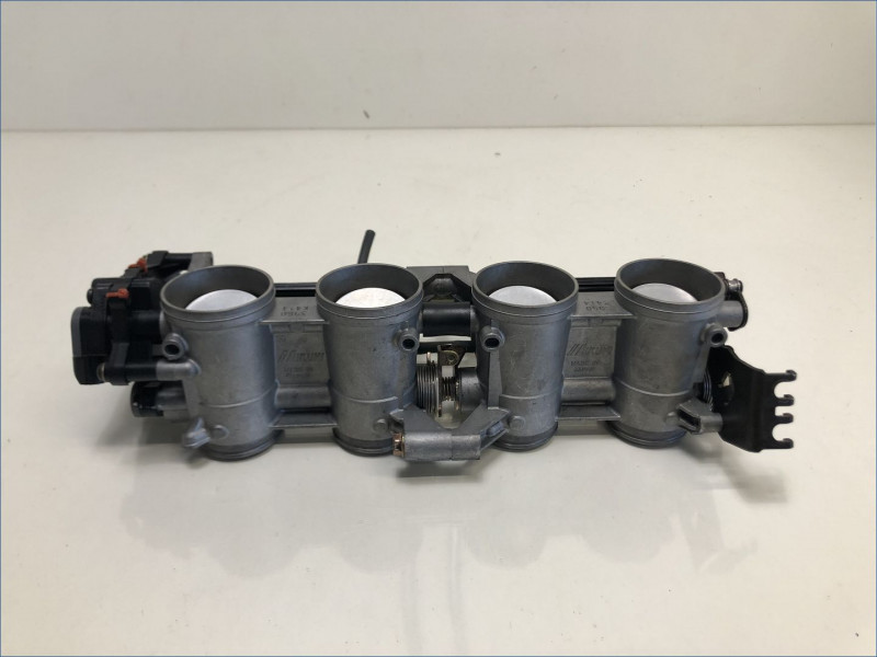 RAMPE D'INJECTION SUZUKI 750 GSXR 2004