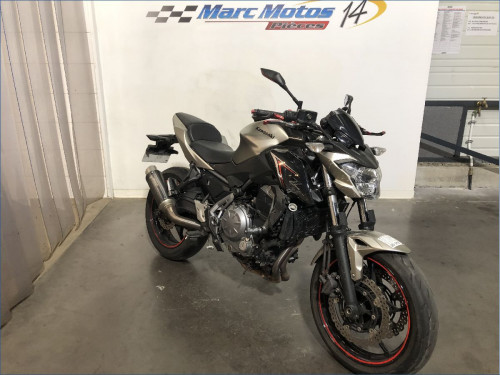 KAWASAKI Z650 