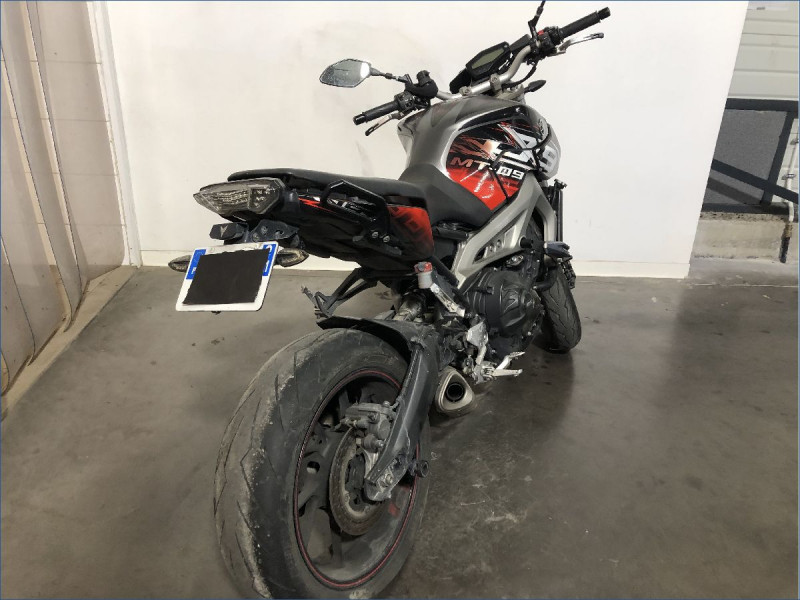 YAMAHA MT09 