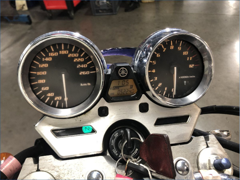 YAMAHA 1300 XJR 