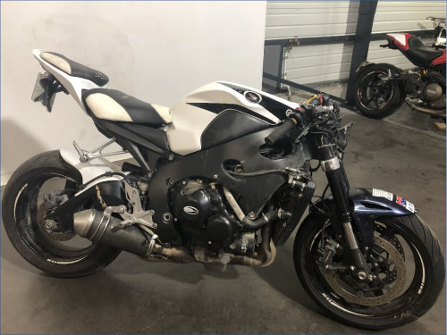 HONDA 1000 CBR R 