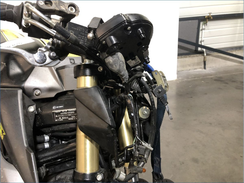 SUZUKI 750 GSR 