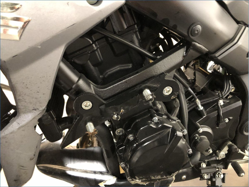 SUZUKI 750 GSR 