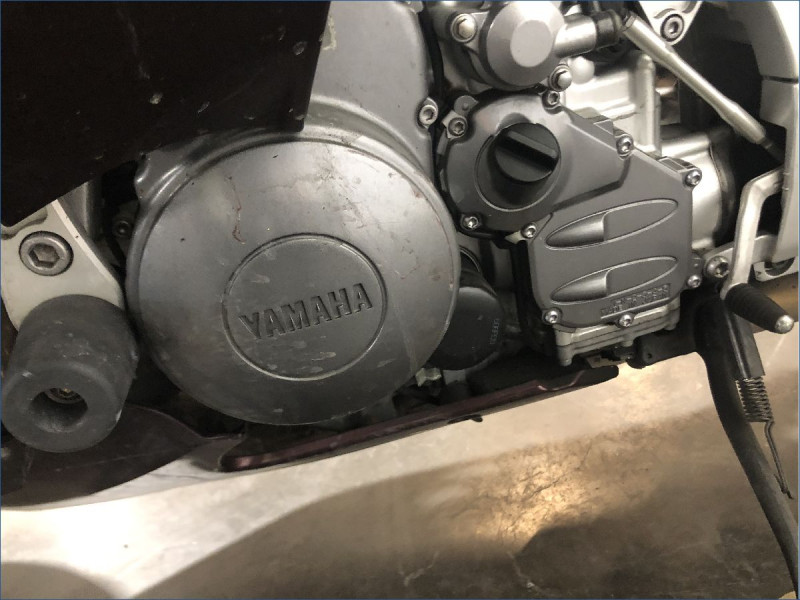 YAMAHA 1300 FJR 