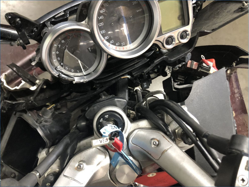 YAMAHA 1300 FJR 