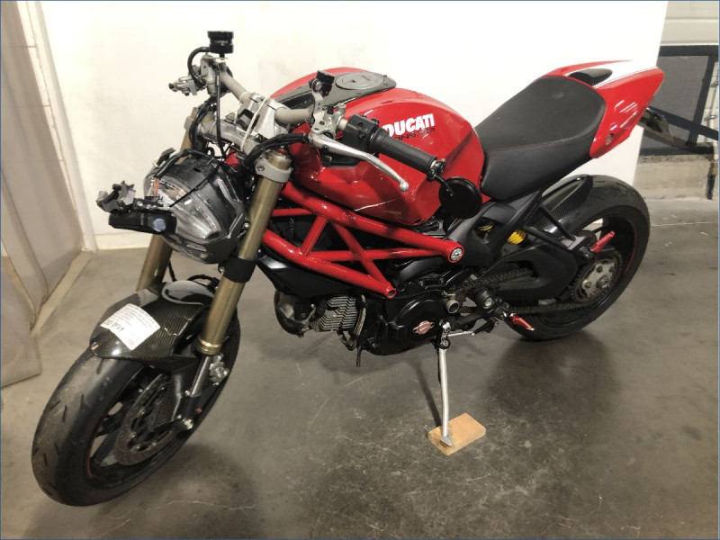 DUCATI 1100 MONSTER EVO