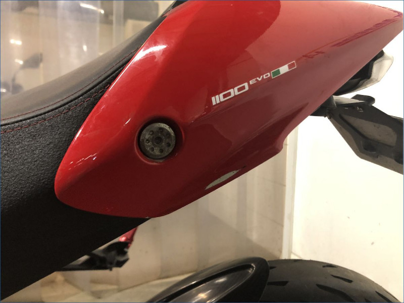 DUCATI 1100 MONSTER EVO
