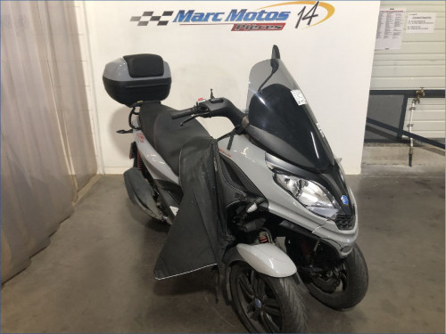 PIAGGIO 300 MP3 HPE