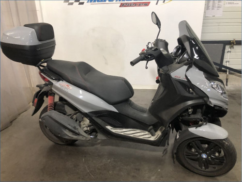 PIAGGIO 300 MP3 HPE