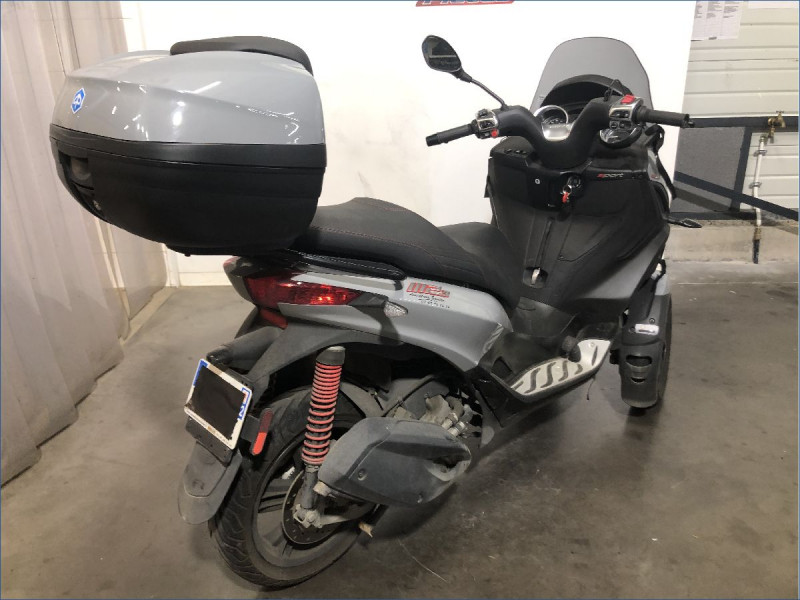 PIAGGIO 300 MP3 HPE