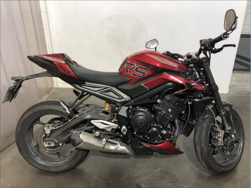 TRIUMPH 765 STREET TRIPLE RS