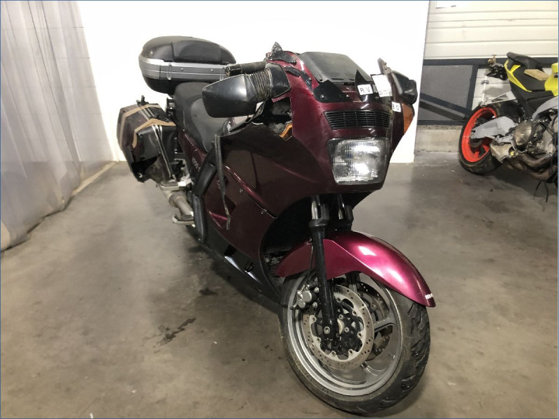 KAWASAKI 1000 GTR 