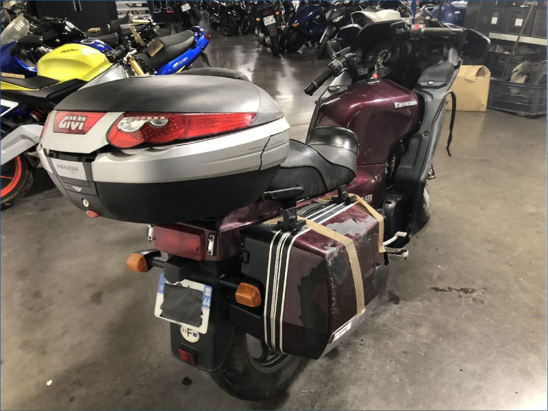 KAWASAKI 1000 GTR 