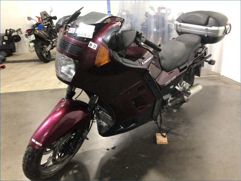 KAWASAKI 1000 GTR 