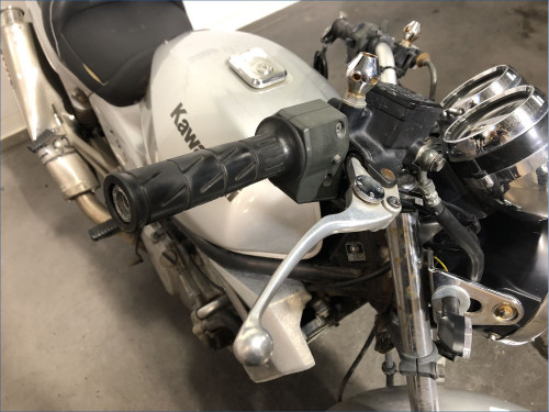 KAWASAKI ER5 