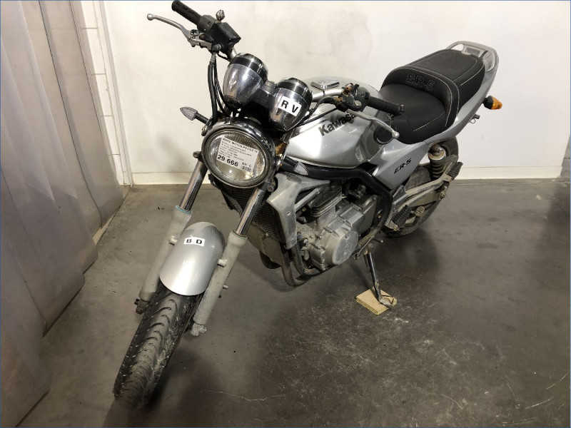 KAWASAKI ER5 