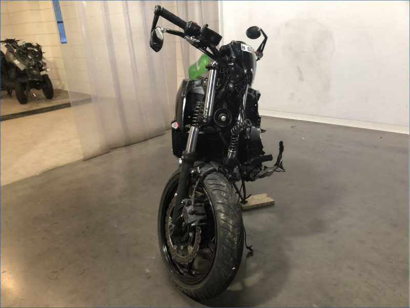 KAWASAKI Z650 