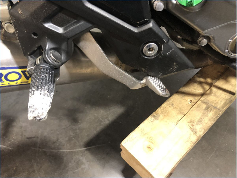 KAWASAKI Z650 