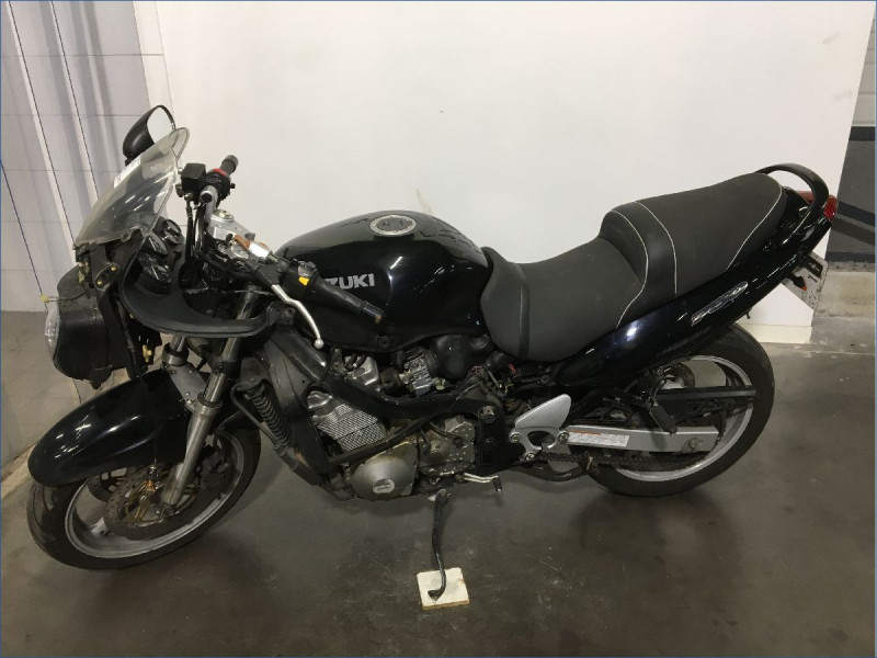 SUZUKI 750 GSXF 