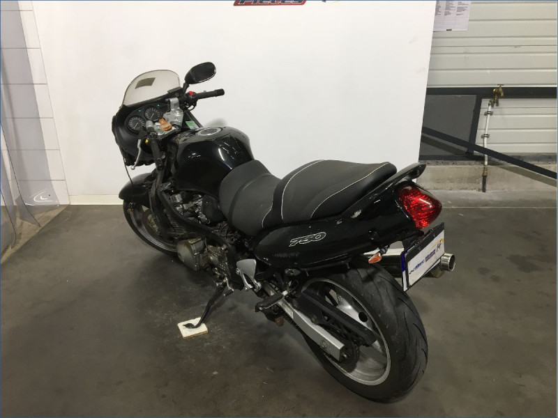 SUZUKI 750 GSXF 