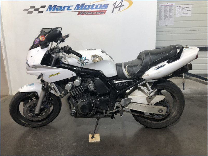 YAMAHA 600 FAZER 