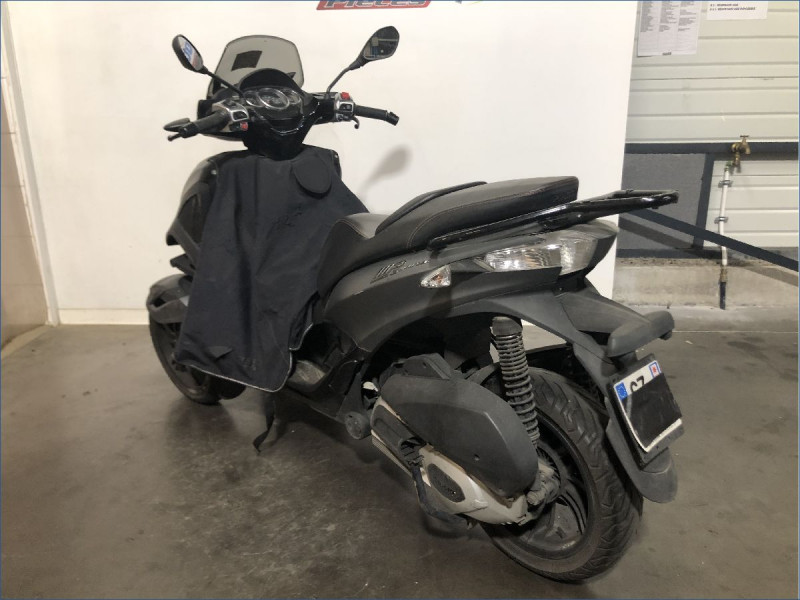 PIAGGIO 300 MP3 YOURBAN 