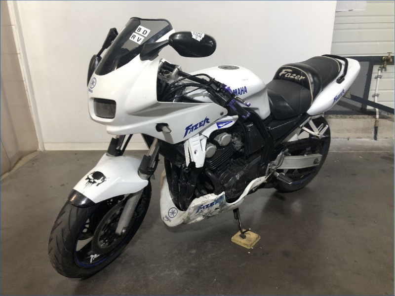YAMAHA 600 FAZER 