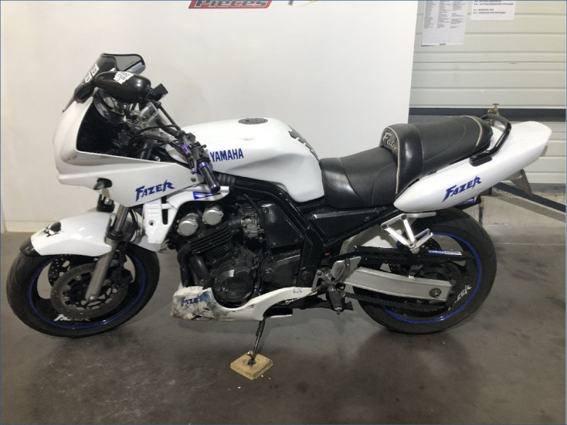 YAMAHA 600 FAZER 