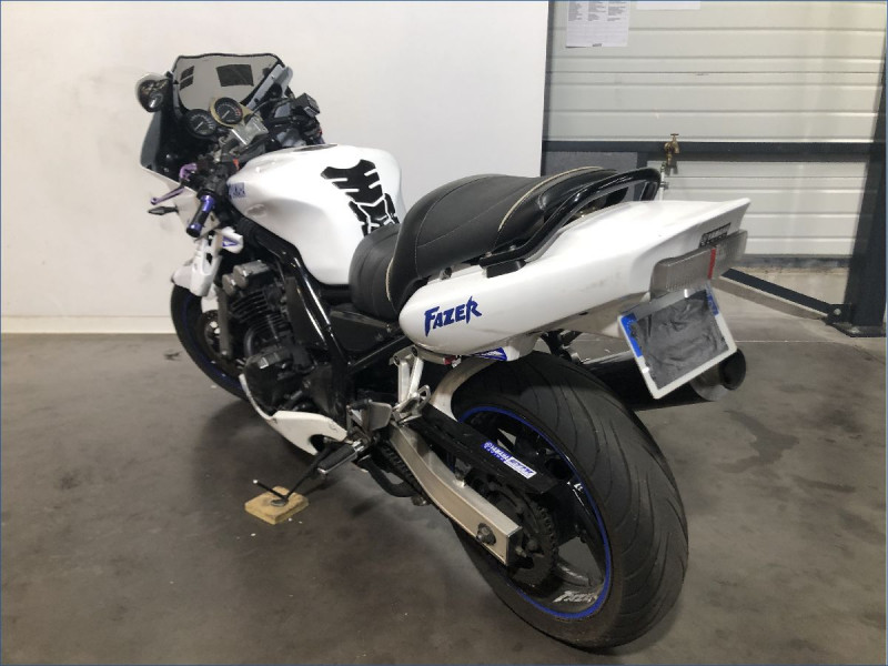 YAMAHA 600 FAZER 