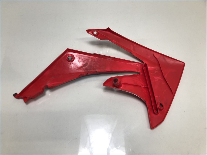 ECOPE DE RADIATEUR GAUCHE HONDA 450 CRF R 2009
