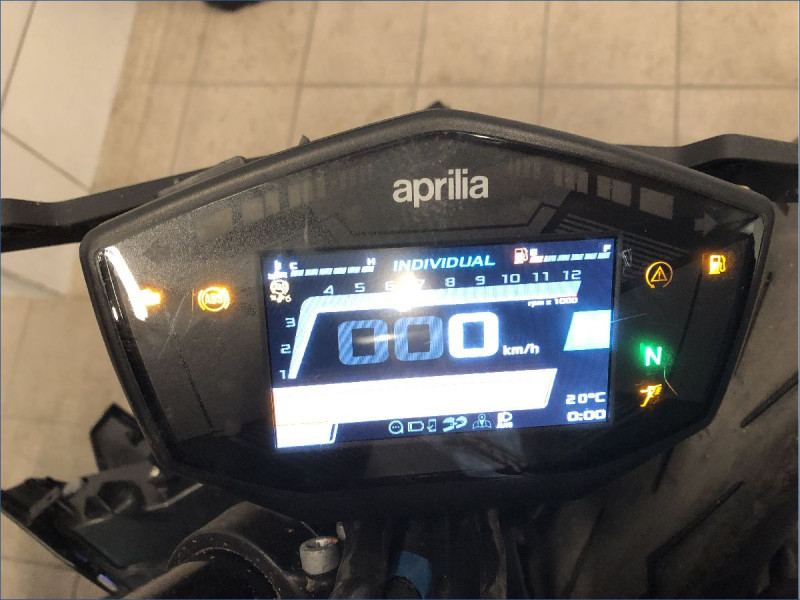 APRILIA 660 TUONO 