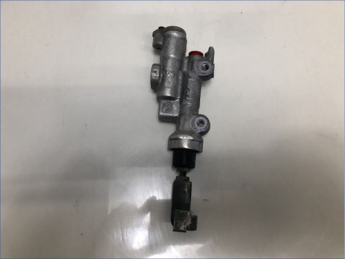 MAITRE CYLINDRE DE FREIN ARRIERE HONDA 450 CRF R 2009