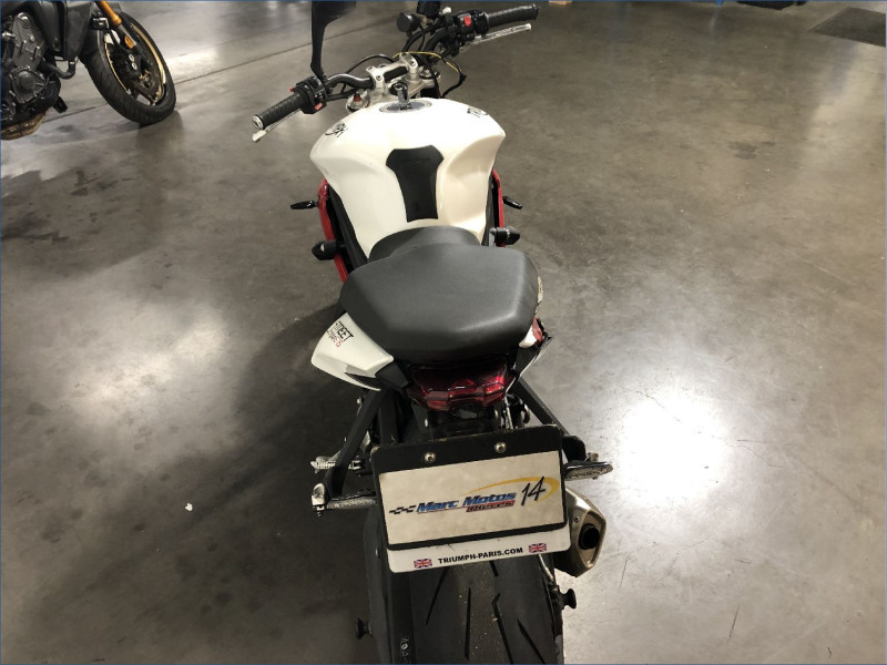 TRIUMPH 675 STREET TRIPLE R