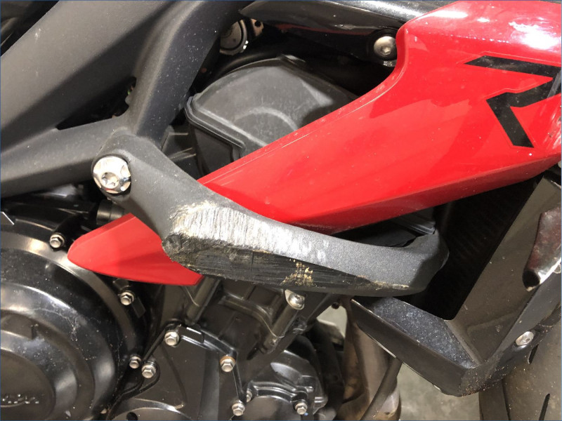 TRIUMPH 675 STREET TRIPLE R