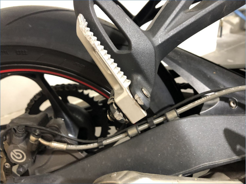 TRIUMPH 675 STREET TRIPLE R
